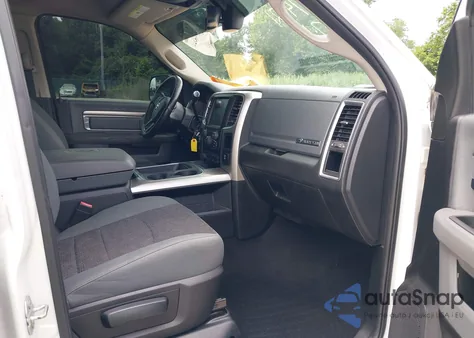 2017 Ram 2500 Big Horn 4X4 6'4 Box from USA, damaged, VIN 3C6UR5DL0HG764504